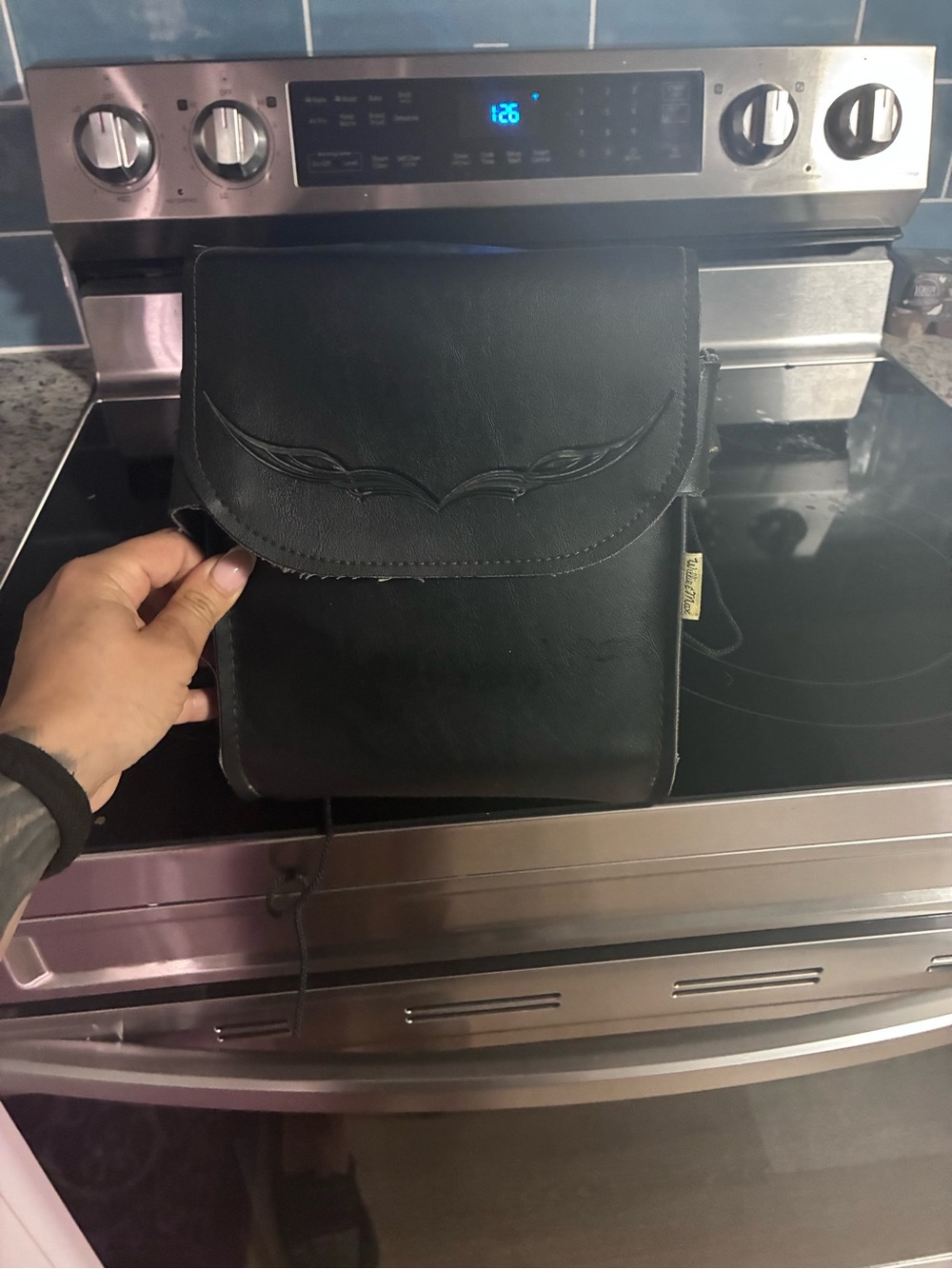 ONE WILLIE & MAX SADDLE BAG 🏍️ GREAT CONDITION